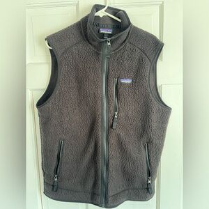 Patagonia men’s Retro Pile Fleece Vest, large black. New no tags.